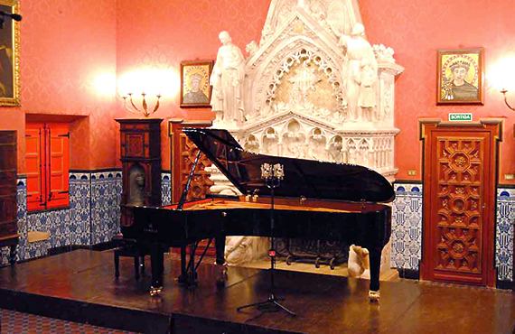 Afinación en el Palau Maricel, Sitges